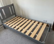 bed frame single