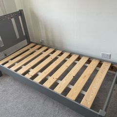 bed frame single