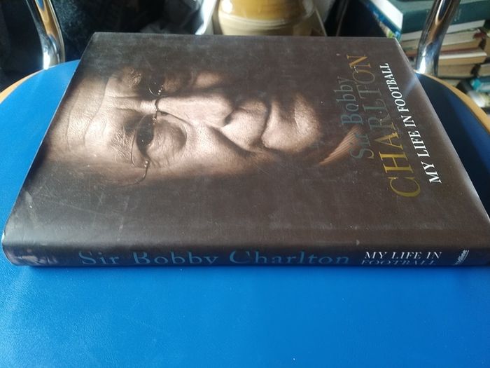 Bobby Charlton - My Life In Football