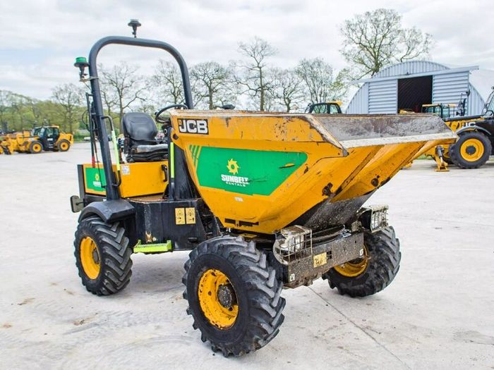 JCB 3 tonne swivel skip dumper