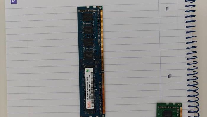 Lot of 4gb DDR 3 RAM memory sticks