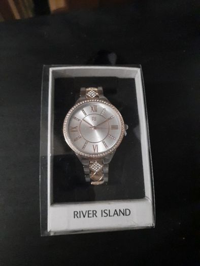 new river island watch