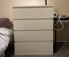 Chest of drawers