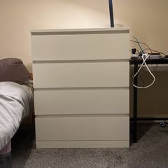 Chest of drawers