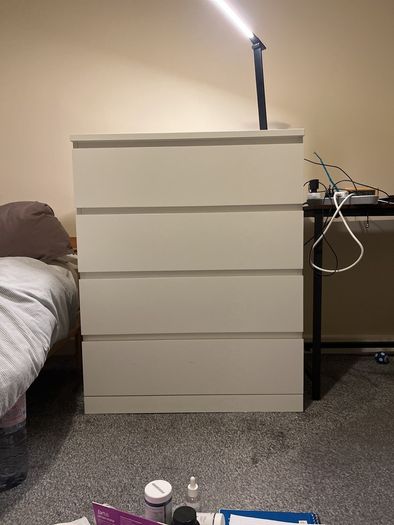 Chest of drawers