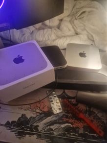 Apple mac mini 2020 m1 256gb  with accessories