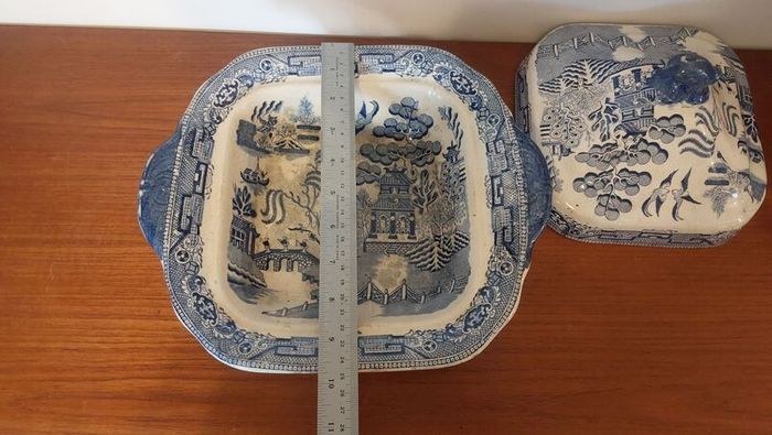 Fabulous Antique Blue and White Transferware Willow Pattern Large Lidded Tureen/Vegetable Dish For Display, Unknown Maker, Most Likely Staffordshire Made
