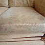 Traditional style 3-seater sofa Image 5