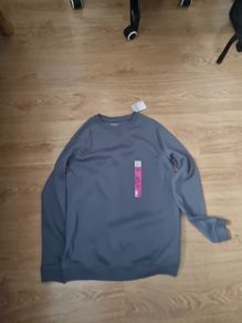 Grey jumper never worn