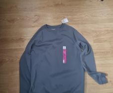 Grey jumper never worn