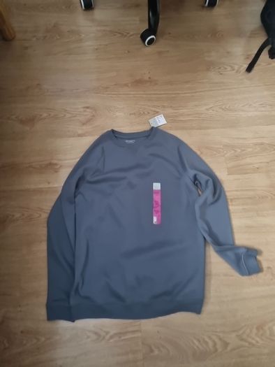 Grey jumper never worn
