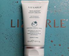 Liz Earle Skin Repair Light Moisturiser 50ml