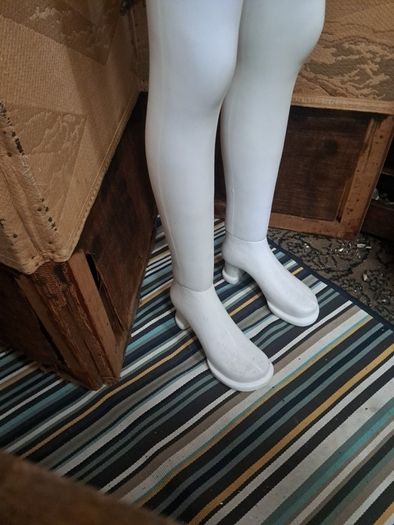Female Mannequin