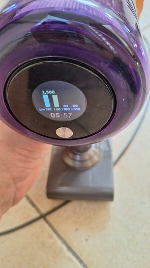 Dyson v15 vacuum cleaner