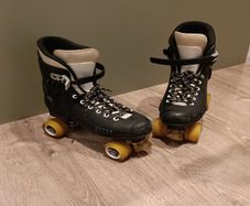 Raptor quad roller skates size 10