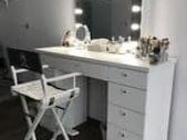 Make-up Glamour mirror.
