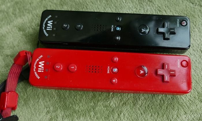Nintendo Wii Official Remotes (25 each)