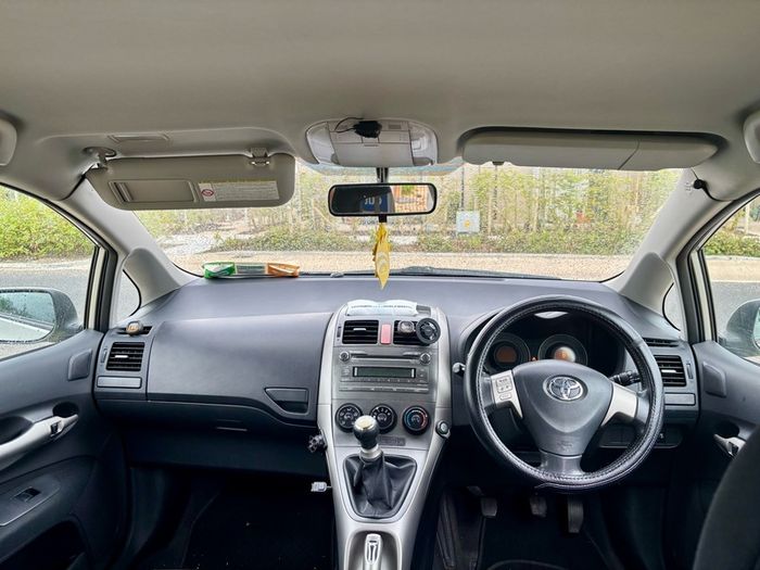 2007 Toyota Auris