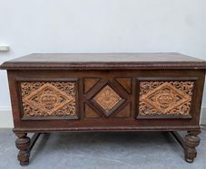 Antique Caswell Runyan Tennessee Red Cedar Chest, Style 4215, Restoration