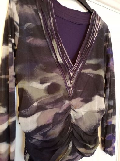 Ladies Tops Buy 1get 1 Free