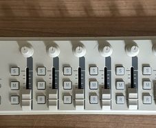 Korg Nanokontrol 2