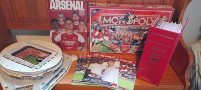Arsenal Football Programmes and Memorabilia