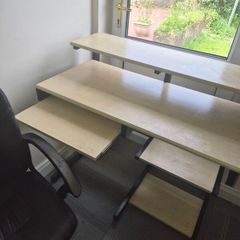computer/study desk and chair