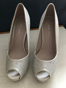 Pre-loved 'New Look' White Sparkly Platform Stiletto Shoes