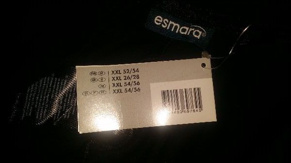 BNWT Plus size  Black Esmara crop leggings knee length size UK26/28 EU52/54 Postage included