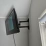 32 samsung TV +android box +swivel bracket Image 2