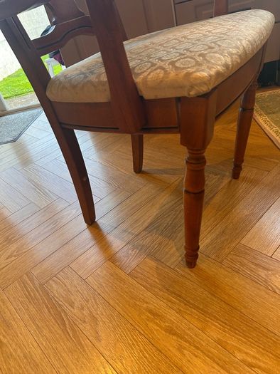 cherrywood solid extendable table and chairs