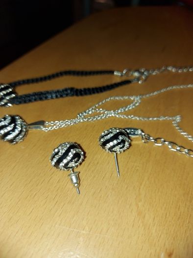 jewellery set