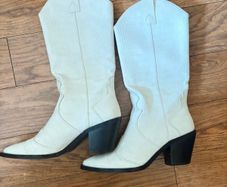 Stradivarius White Western Boots