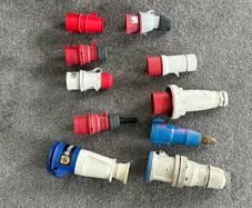 Trailing sockets & plugs