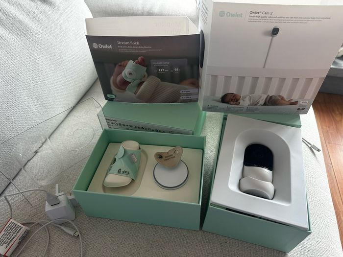 Owlet dream sock & monitor