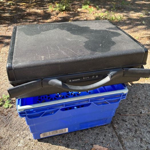 Samsonite hard case /brief case
