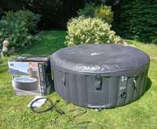 Hot Tub - MSpa Silver Cloud 4 Person