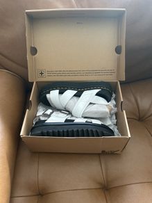Doc Martin Sandals