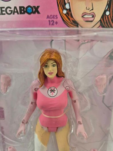 Invincible Atom Eve Figure Mcfarlane Toys Skybound Megabox