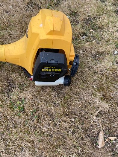 Petrol strimmer