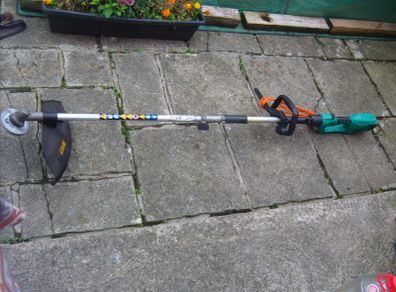 grass trimmer