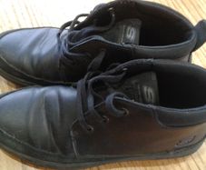 adult teenage mens size 6 skechers  school wear