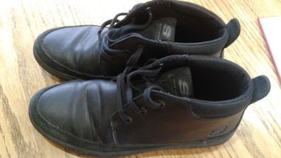 adult teenage mens size 6 skechers  school wear