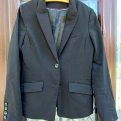 Ladies Black Jacket (used).