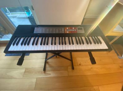 Yamaha PSR F50 Electronic Keyboard ONLY 69!!
