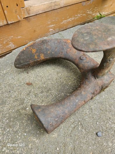 Cobblers last anvil cast iron anvil