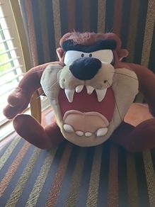 Taz Hear Me Snarl See Me Spin Tasmanian Devil Loony Tunes Plush Toy 1990s