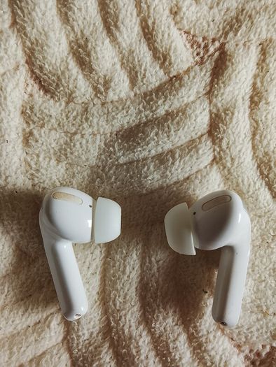 X08 earbuds