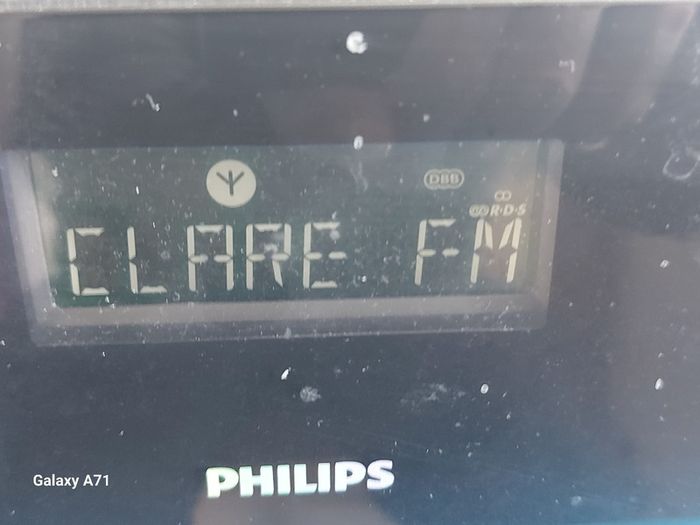 Phillips Micro System. Model DCM276-05, Radio,CD,Ipod,USB, etc, all working perfect and in excellent condition
