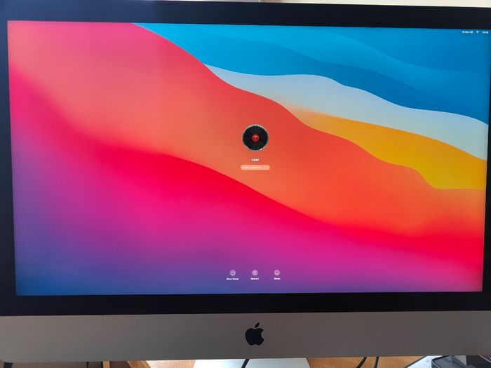 iMac Retina 5K,27-inch,2017, i7-quad-core 4.2GHz,32gb ram,2,2Tb Fusion Drive, Radeon pro 580  8gb
